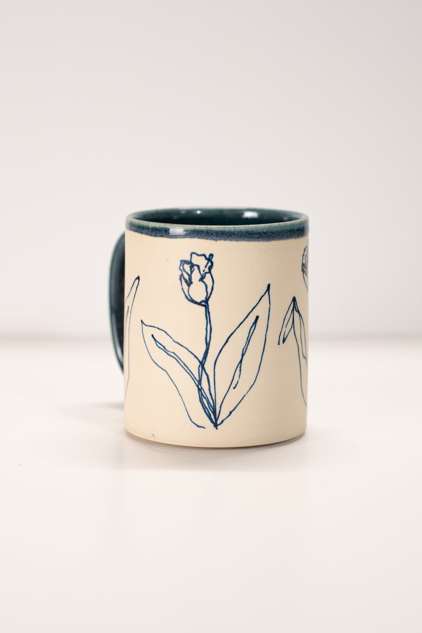 12oz Tulip Mug