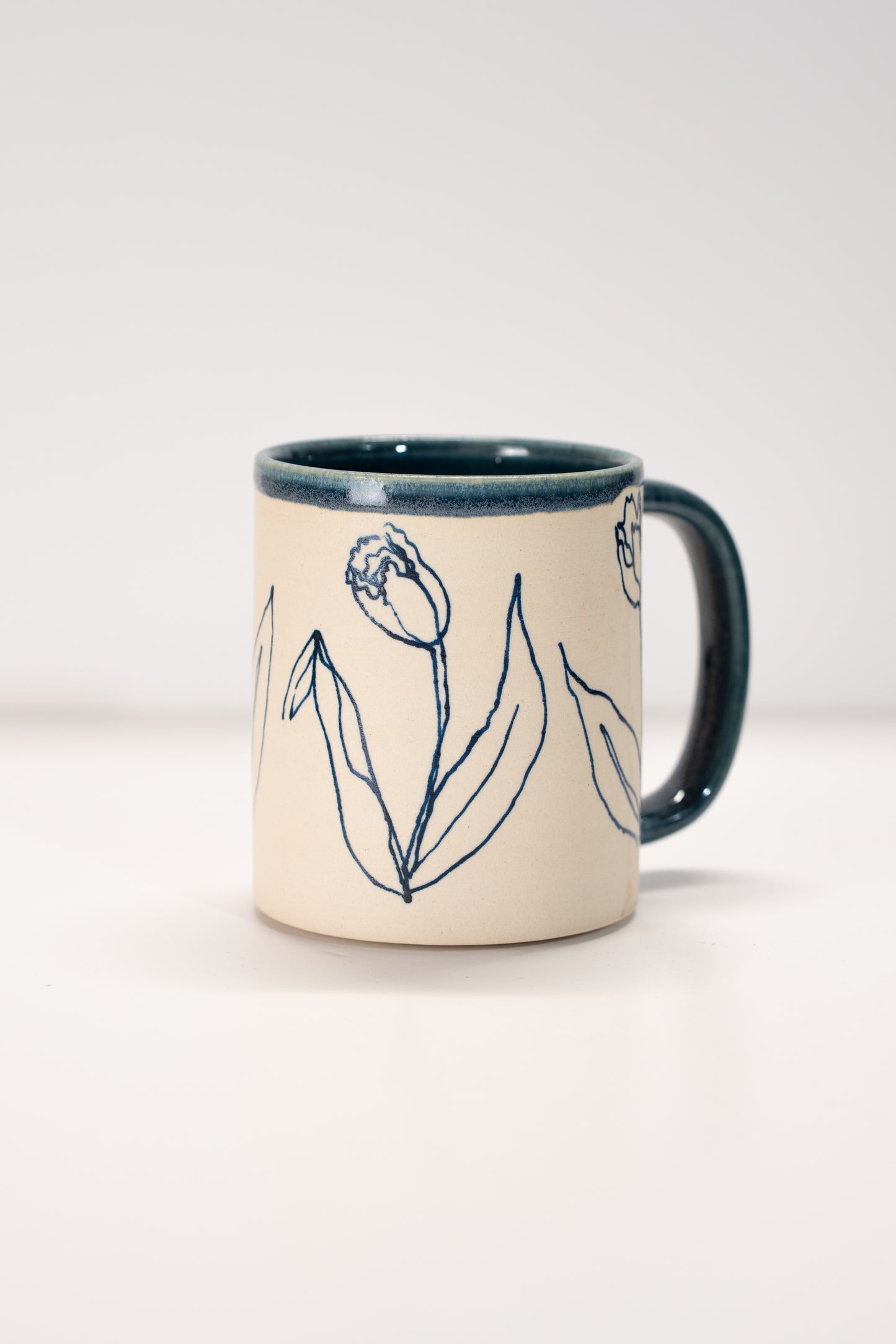 12oz Tulip Mug