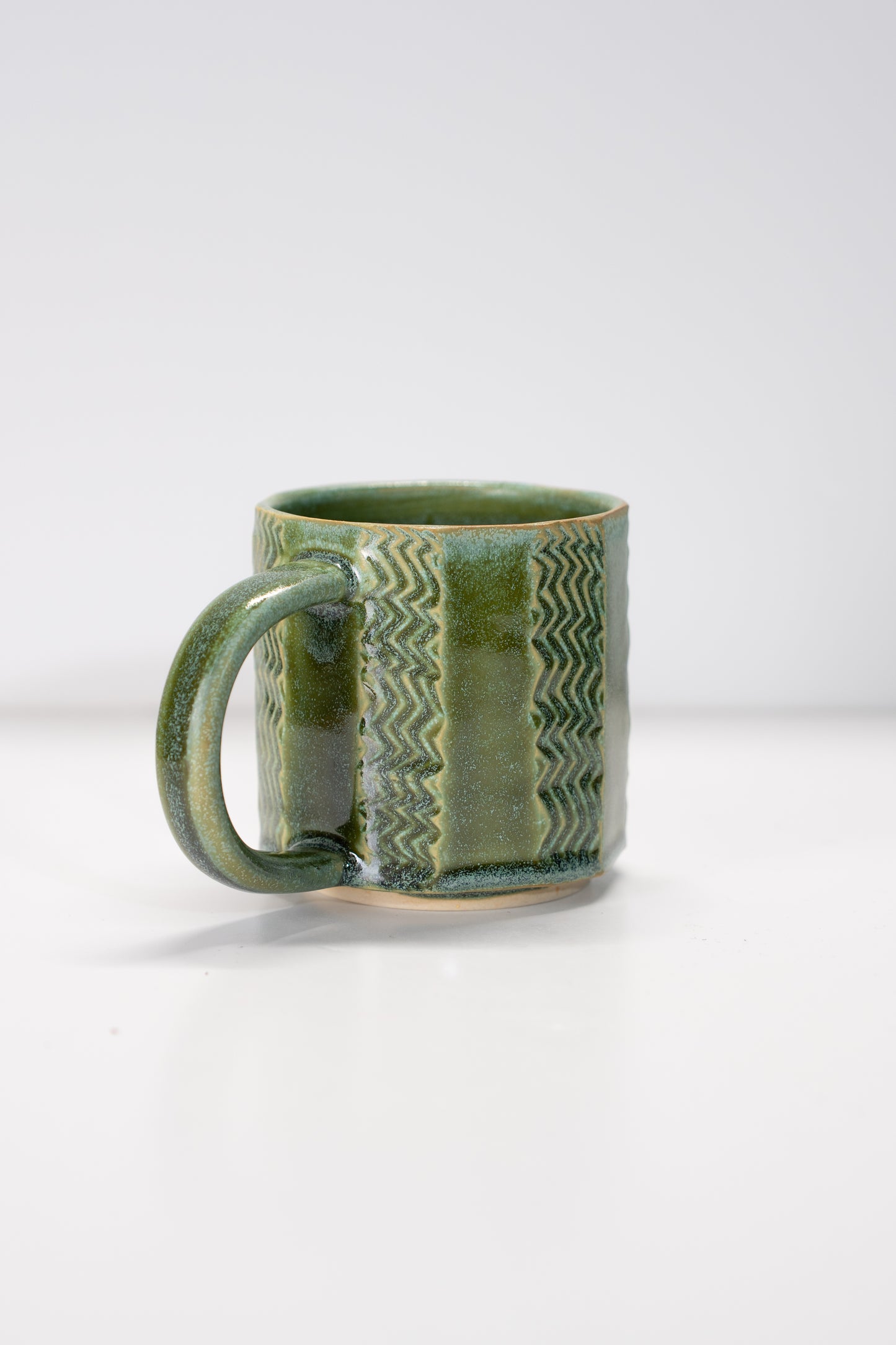 12oz Faceted Wiggle Mug
