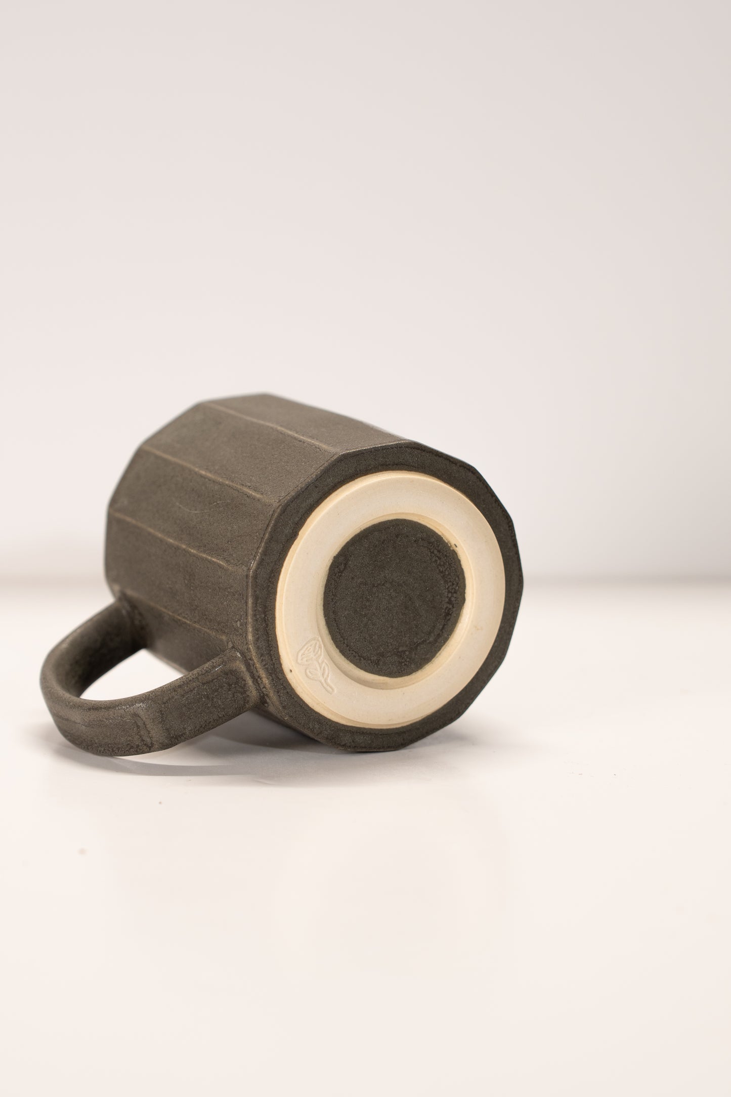 12oz  Faceted Matte Mug